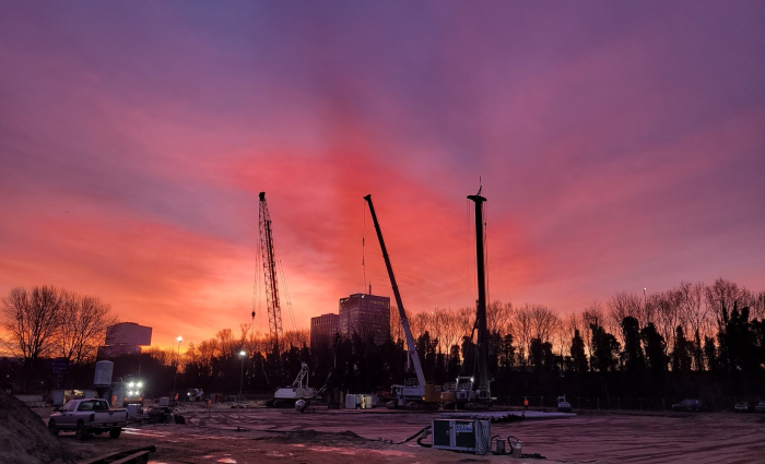 Eerste damwanden en funderingspalen Park Meadows