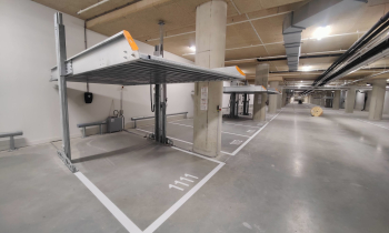 Garage bg.jpg