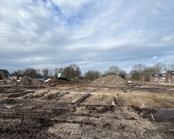 De geelvinck start puinbreken