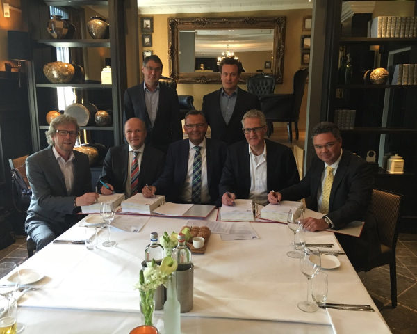 Voorzetgebouw_contract ondertekend.jpg